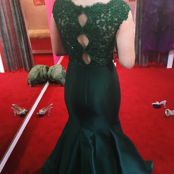 Prom/Formal Dress - Picture 3 of 6